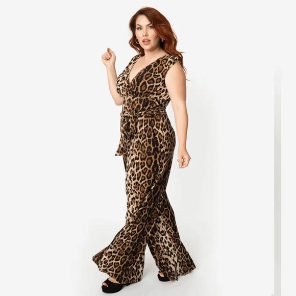 NWOT Rare Unique Vintage Sleeveless Knit Leopard Print Montgomery Jumpsuit - Picture 3 of 14